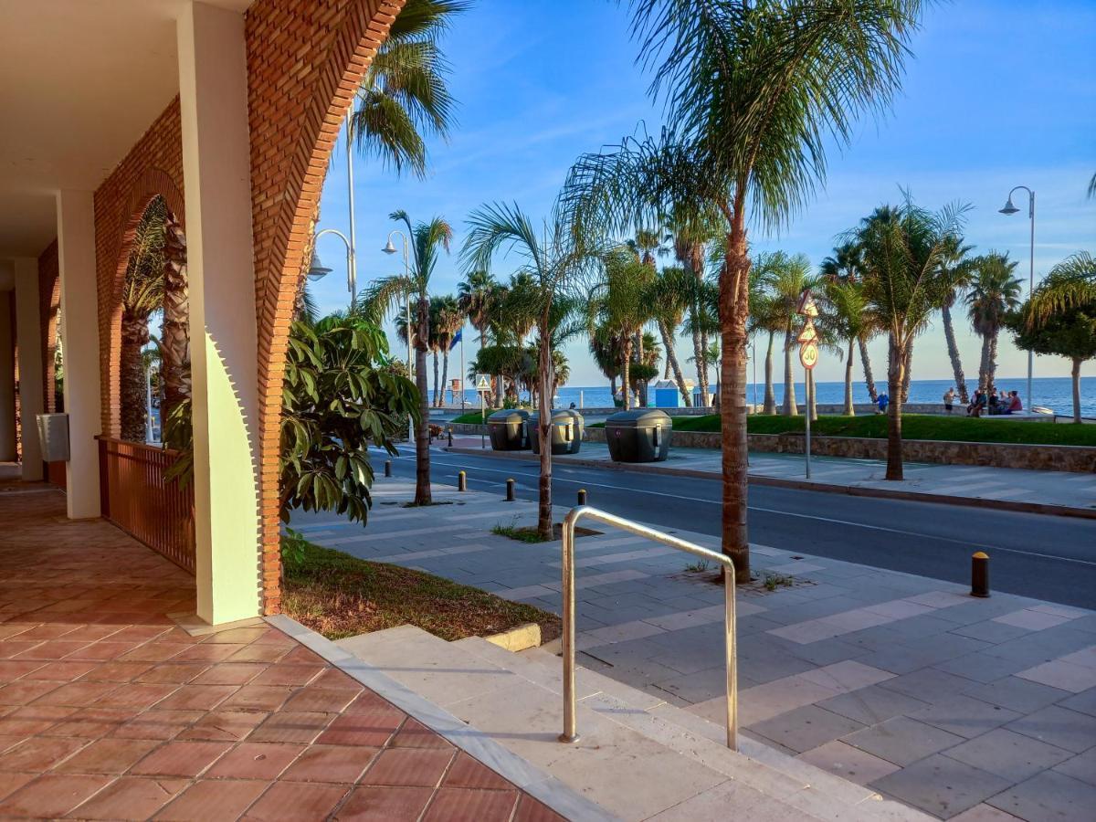 Apartamento Hibisco , Primera Linea De Playa Almunecar Bagian luar foto