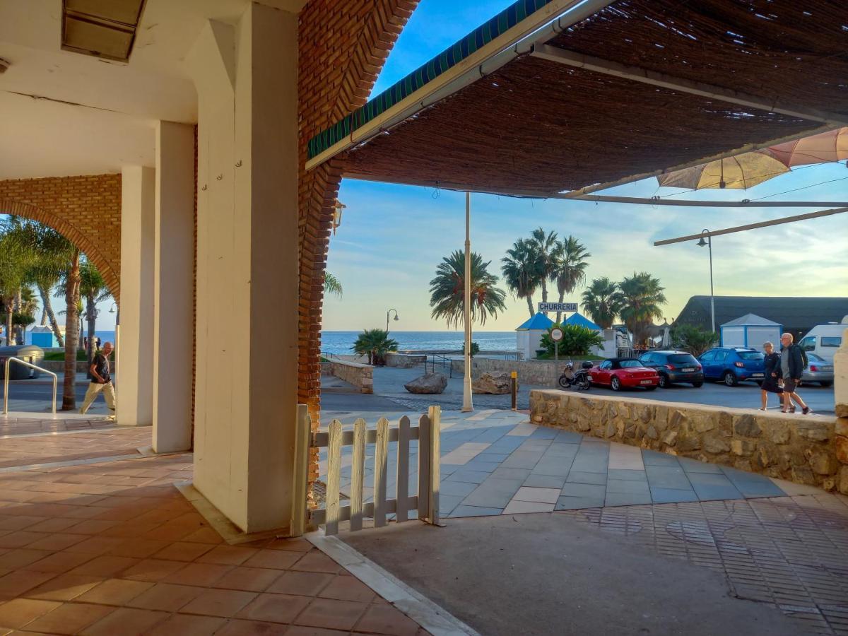 Apartamento Hibisco , Primera Linea De Playa Almunecar Bagian luar foto