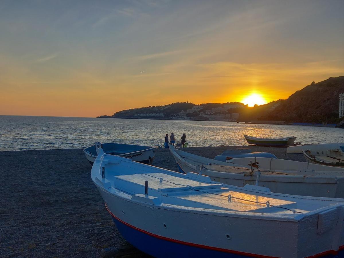 Apartamento Hibisco , Primera Linea De Playa Almunecar Bagian luar foto